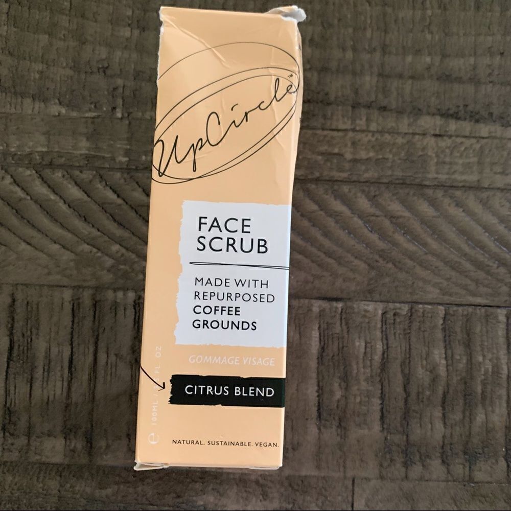 🌹Upcircle Coffee Ground face scrub - Picture 9 of 11